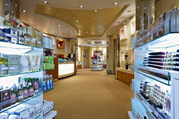 MSC Cruises, MSC Musica, Le Parfum Cosmetic Shop 1, Copyrights - MSC Rights.jpg